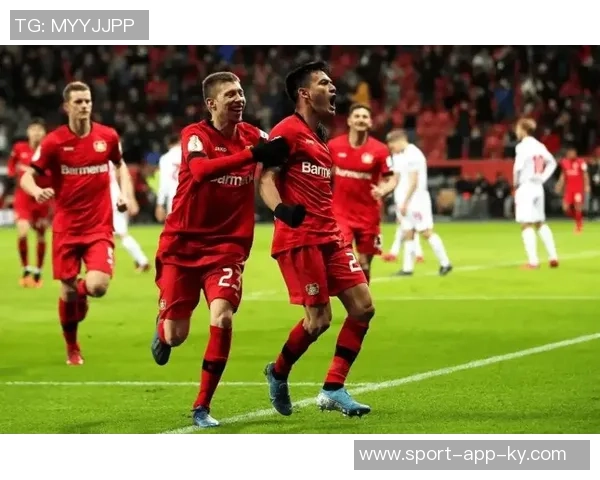 英超精彩对决诺丁汉森林逆袭西汉姆联展现强大实力 英超精彩对决诺丁汉森林逆袭西汉姆联展现强大实力