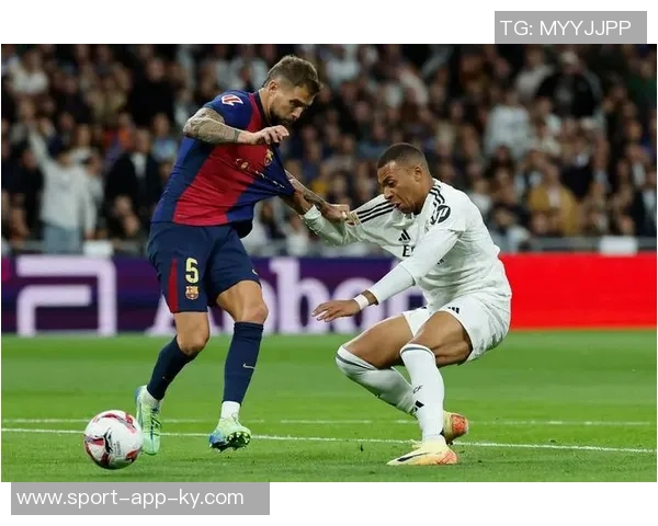 巴尔韦德称姆巴佩必能成功训练中常见卡雷拉斯精彩射门